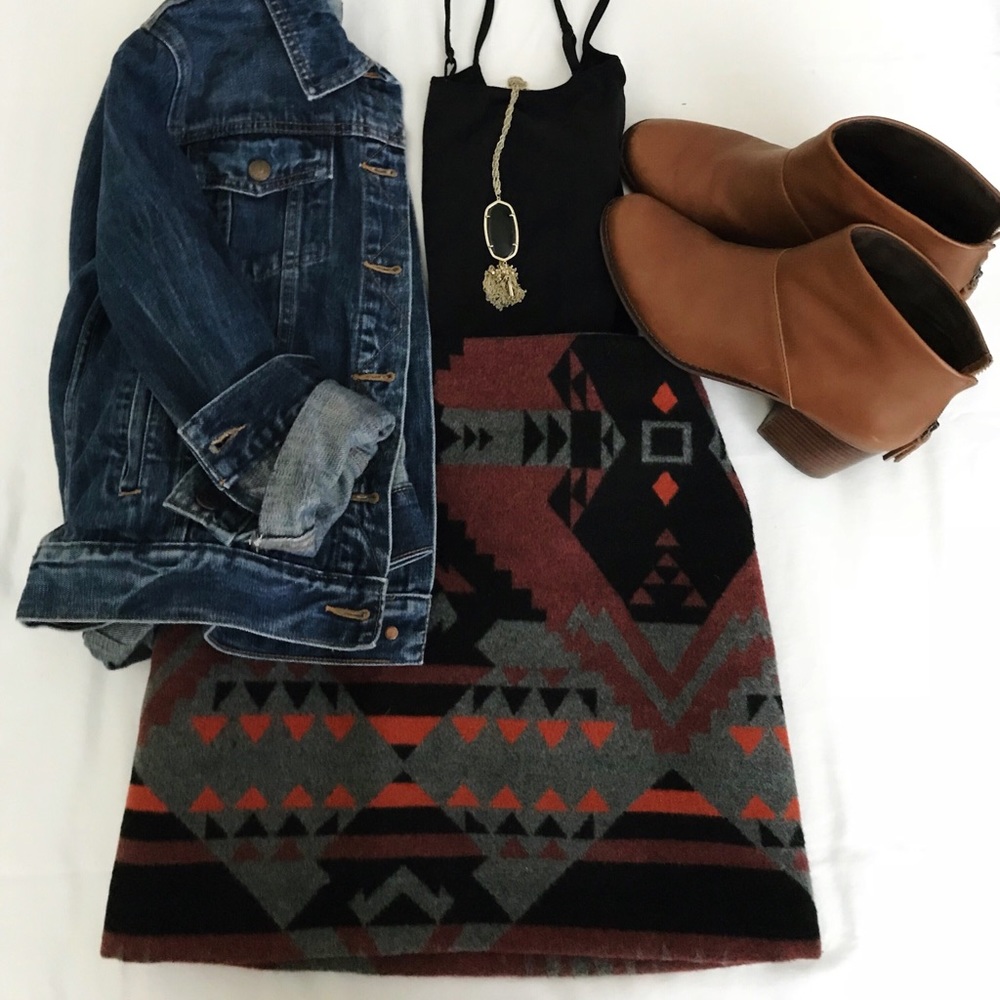 NWT Gap wool tribal geometric mini skirt